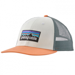 Patagonia P-6 Logo LoPro Trucker Hat stílusos trucker sapka